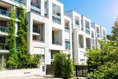 Il existe plusieurs aides pour faciliter l'acquisition d'un logement neuf. © querbeet - Getty images