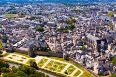 Vannes est une ville est une ville idéale pour vivre ou investir en Bretagne. © JackF – Getty Images
