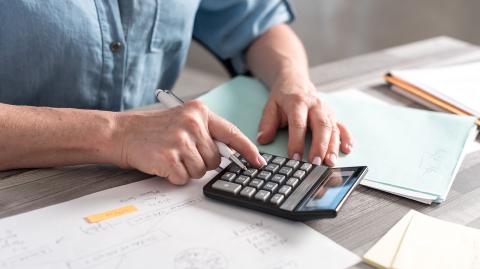 Les frais de notaire sont composés des droits de mutation, des émoluments et honoraires du notaire et des frais annexes. ©Thodonal Comment calculer les frais de notaire pour un logement neuf ?
