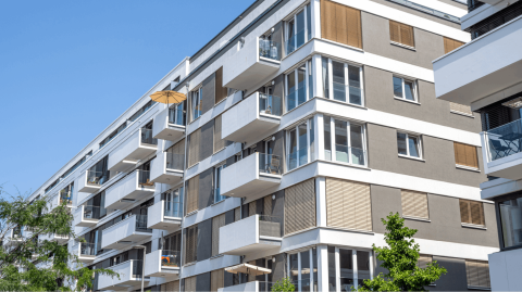 Le dispositif Jeanbrun est un statut de bailleur privé permettant d'obtenir des avantages fiscaux dans le cadre d'un investissement locatif. © elxeneize - Getty images